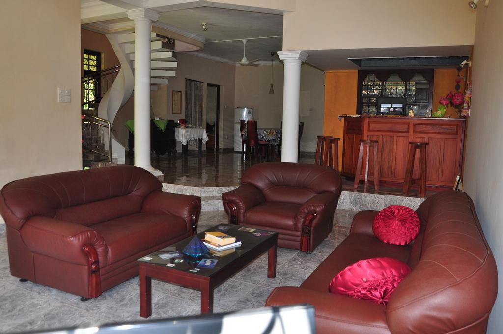 Sugandi Inn Kochchikade المظهر الخارجي الصورة