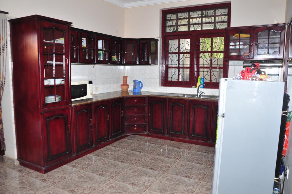 Sugandi Inn Kochchikade المظهر الخارجي الصورة