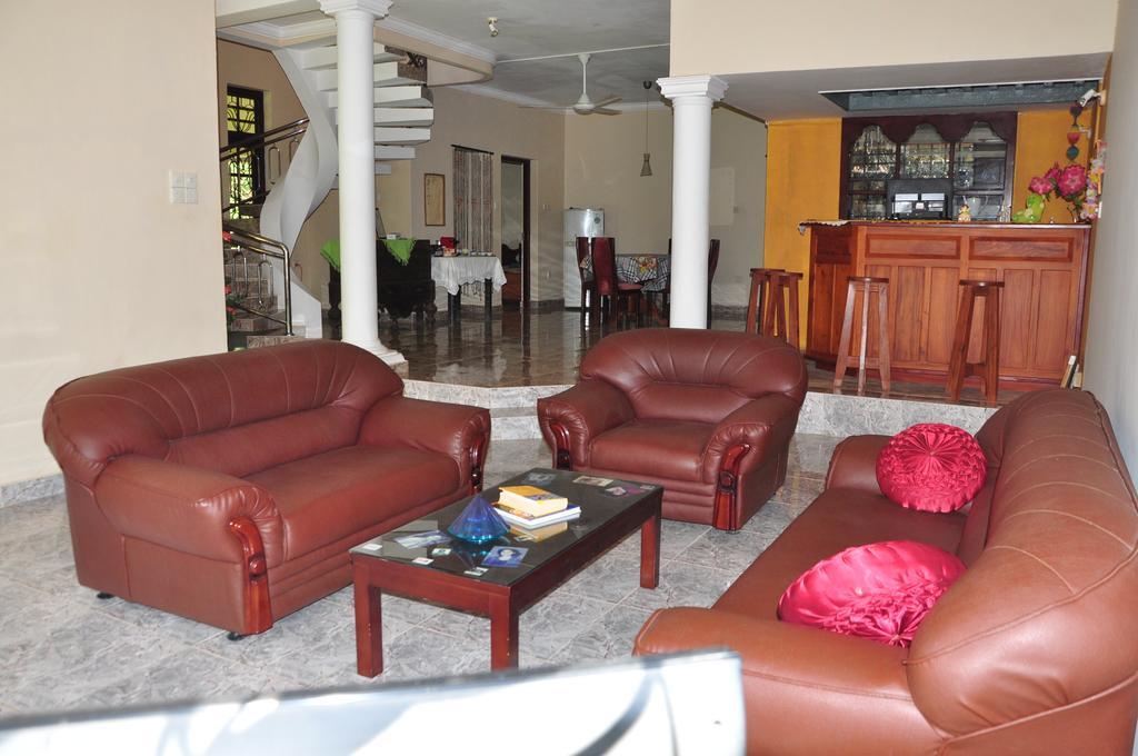 Sugandi Inn Kochchikade المظهر الخارجي الصورة